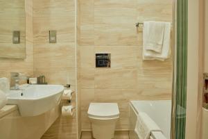 Double Room room in The Briar Court Hotel