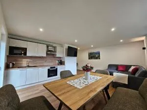 Ferienwohnung Losbichl - Oberschönau Zwei