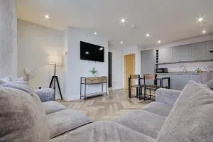 Ashley Road Apartment 2 - Parkstone