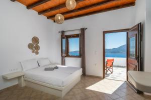 Noula House & Studios