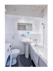 Pod Lipami Homely Apartment by BookingHost