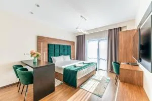 M City Aparthotel - 伊内乌