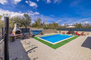 Kuća za odmor ASLAN s bazenom