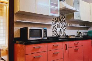 Hostmystay-2bhk Amarcolny Market