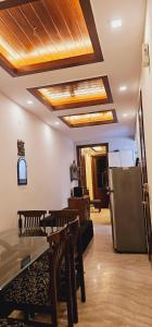 Hostmystay-2bhk Amarcolny Market