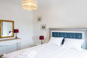 Villa Mosca - 4 Bedrooms & BBQ, Santa Cruz