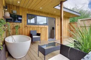 Little Paddock - Ringwood