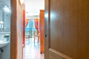 Miami 1302-Bonito estudio con vistas al mar