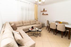 Enzo Apartment Sarande