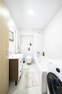 YUSUF Studio NERVA TRAIAN parking free