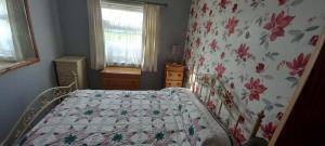 3 Bed Chalet - Sleeps 6 - Parking - Garden - Wifi