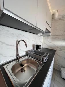 Miami 1302-Bonito estudio con vistas al mar