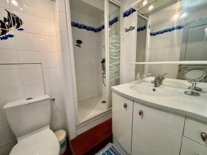 Appartements Quiberon - Superbe 3 pieces tout confort face mer - 5 pers - 63m² - Proche plage et centre-ville - FR-1-478-275 : photos des chambres