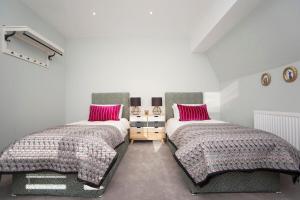 ※ Spacious Georgian Coach House & with Parking (TCH) ※ - Holiday homes, Bath
