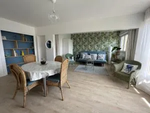 Le Pontereau 2 étoiles - PARKING - WIFI - La Pironnière