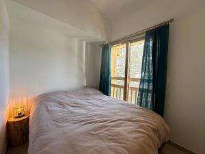 Chalets Chalet Vars, 6 pieces, 12 personnes - FR-1-773-26 : photos des chambres