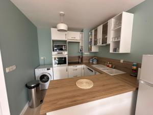 Appartements La garenne, pres des commerces : photos des chambres