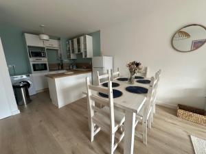 Appartements La garenne, pres des commerces : photos des chambres