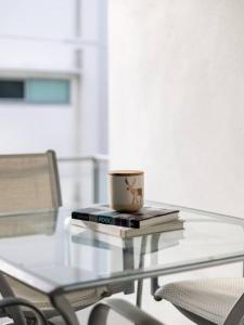 Chic Modern Retreat 1BR Apt w pool Kelvin Grove