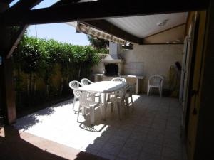 HOLIDAYLAND 302 VILLA T3 MEZZANINE 8 couchages climatisé NARBONNE PLAGE