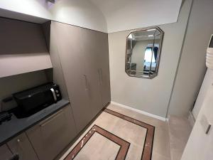 Rome luxury blue suites- LOVE