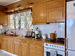 Summer Villa , Kaki Thalassa