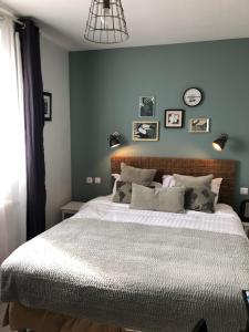 Hotels Hotel Les Embruns : photos des chambres