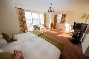 Deluxe Double Room with Sea View room in The Imperial Torquay