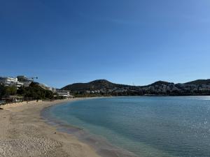 EMERALD LAKE RESIDENCE