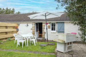 Maisons de vacances New - Gite Lylou piscine et spa : photos des chambres
