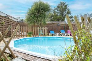 Maisons de vacances New - Gite Angelina piscine et spa : photos des chambres