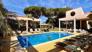 Seventies by Check-in Portugal