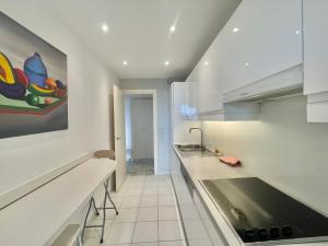 Les Jardins de la Croisette Modern Apartment