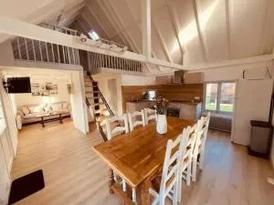 Beach House by Melrose - 阿内勒