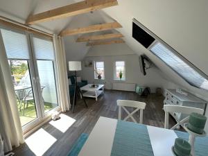 Huus an`t Koornfeld Dachgeschosswohnung mit Loggia