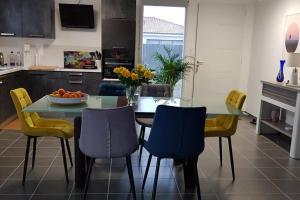 Maison moderne à Mimizan Idéale pour un séjour au calme