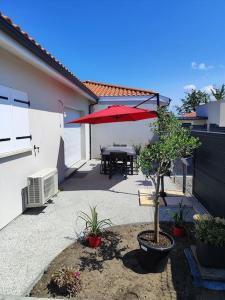 Maison moderne à Mimizan Idéale pour un séjour au calme