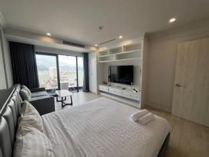 LOVING APARTMENT