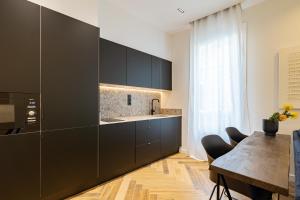 Las Canteras Beach Folks