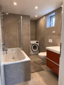 4 Rooms, free Parking, 25 min to Düsseldorf, 100 Mbps WLAN