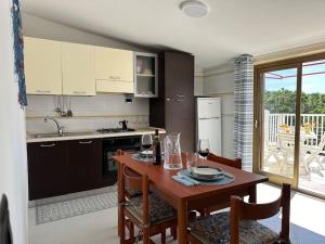 {[Apartment On The Sea +Terrace]}•Dans house