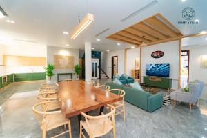 Chuỗi Villa 7 Ngủ Beverly Hill Resoft - Bãi Cháy