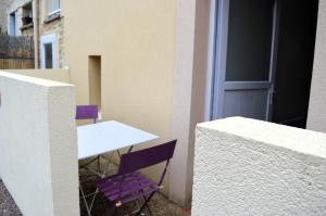Maisons de vacances Chez Fabienne, maison avec petite terrasse privee : photos des chambres