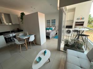 Amplio y Super Equipado Studio en Villa Morra