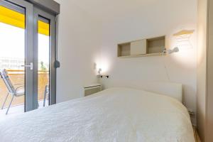 Fiorella 2 BDR apartment with balcony