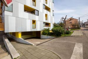 Fiorella 2 BDR apartment with balcony