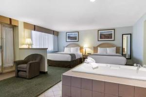 SureStay by Best Western Medicine Hat