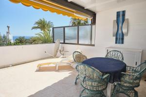Lovely Apartment in San Agustín: Steps Away from Playa Del Inglés and Maspalomas!