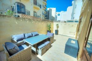 Large & cozy flat, spacious yard, near beach PMIC1-2