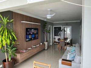 Guaruja Praia de Pitangueiras frente ao mar